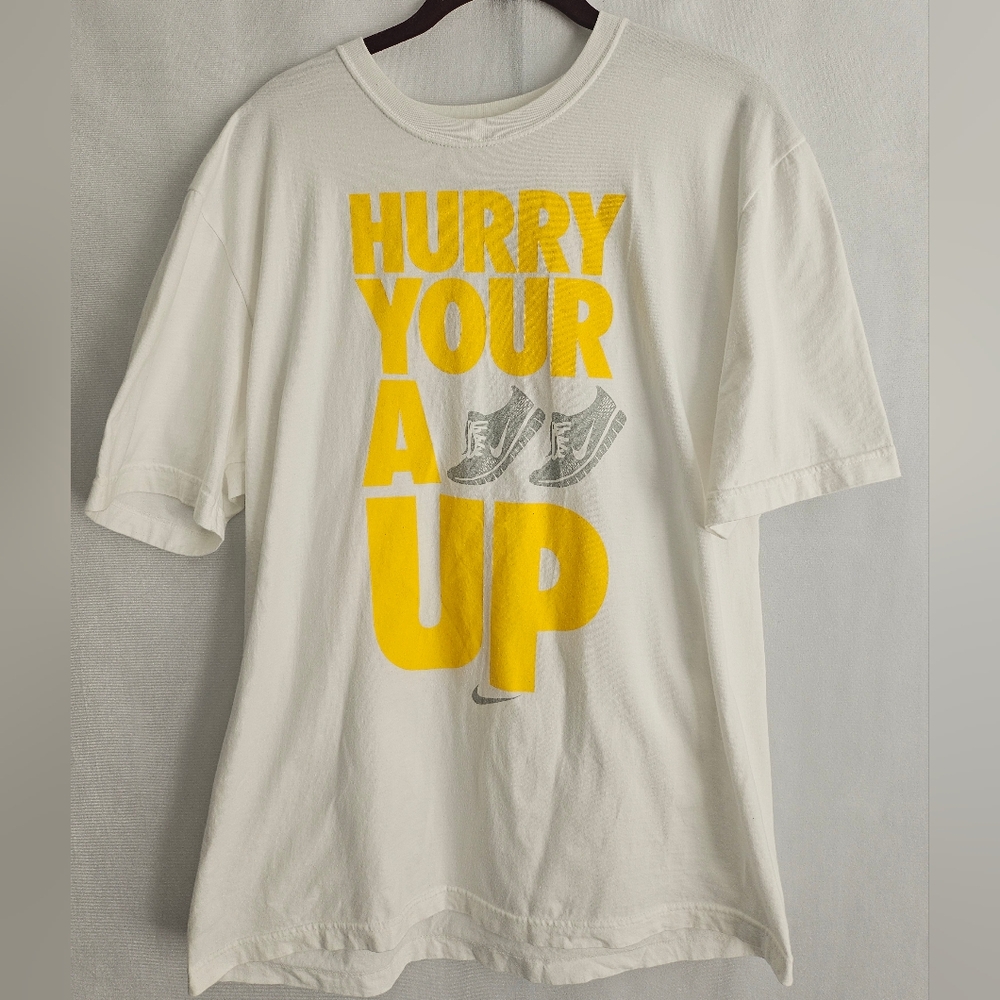 Nike Graphic T-Shirt